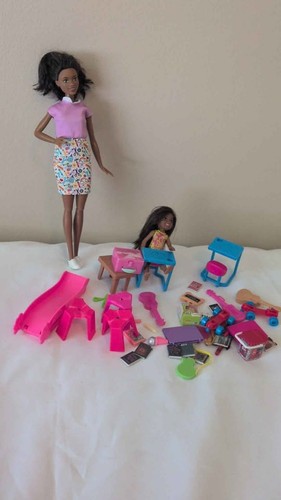 Barbie doll teacher - doll, w/little